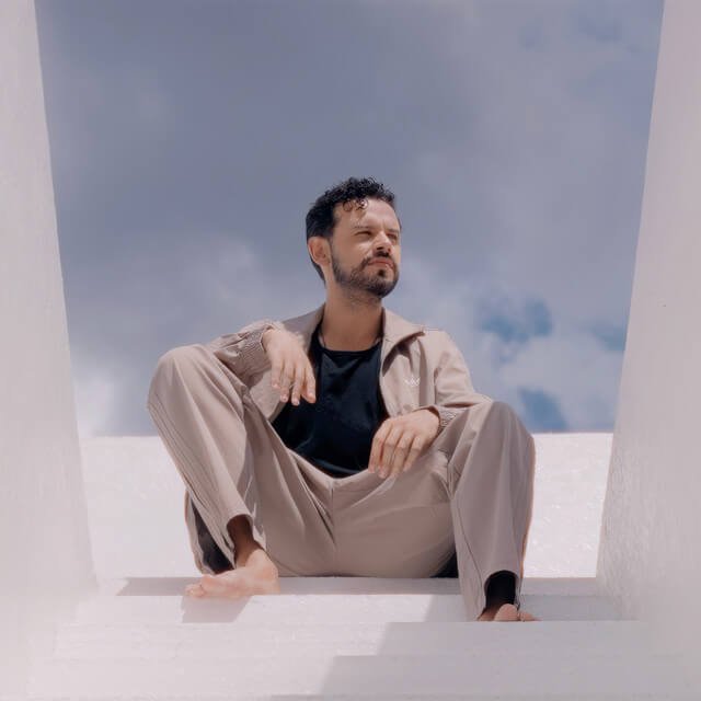 Cover pentru melodia Viața după tine de la Bogdan Medvedi